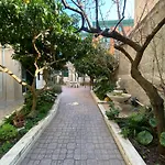 Abeti\'S House