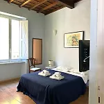 Artist Apartment In The Heart Of Trastevere