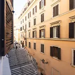 Domus Aurea Luxury Suites