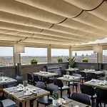 The Independent Hotel