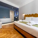 Carrara 24