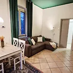 St.Peter Station Holiday Apartment