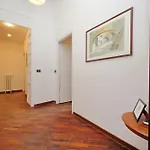 4Bnb - Giant Giuliana Vatican Museum