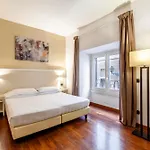 Inn Rome Rooms & Suites