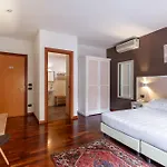 Inn Rome Rooms & Suites