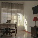 Domus Roma Vacanze - Qui Staremo Bene