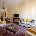 Elegante Appartamento Centrale