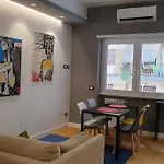 Allegro E Colorato Appartamento Metro A