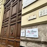 Inn Rome Rooms & Suites