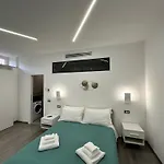 San Saba Street Apartment 52