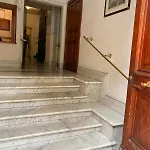 Youroominrome