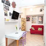 Retro Apartment Near Tiburtina And Metro B