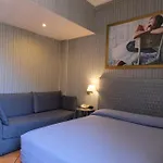 Hotel Lirico