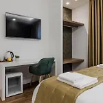 G Marconi Rooms & Suites