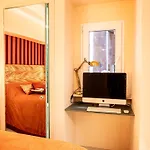 Pantheon Luxury Apartment