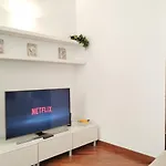 Roma Eterna Apartment, Style And Elegance