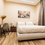 Paci Luxury Suite