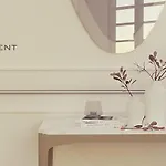 Apartament Leutari