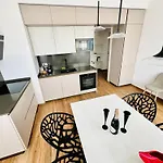 Lp San Giovanni Apartment