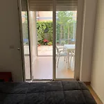 Monolocale Nuova Costruzione Con Giardino