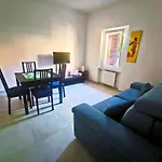 Modern And Quiet Apartment