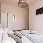 Townhouse By The Spanish Steps