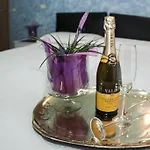 Gio Suites Luxury B&B