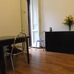Leonina Studio Apartment