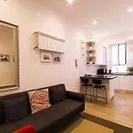 Colossehome - Dream House Around The Corner From Colosseum