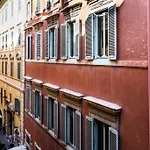 Trevi & Pantheon Luxury Rooms