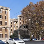 Bevilacqua Bed Roma Santa Croce
