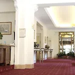 Residence V House