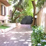Tiburtina House