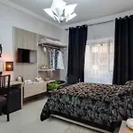 Dreamsrome Suites