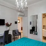 Dreamsrome Suites