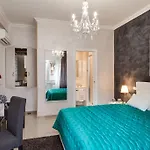 Dreamsrome Suites
