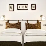 B&B Arco Del Lauro