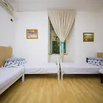 The Voice Of Roma Guesthouse