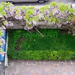 Casa Del Glicine