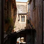 Old Rome Lodge, Navona