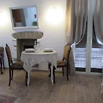Casa Micheli In Centro Ex Frattina Luxury Apartment