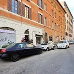 Navona Apartment