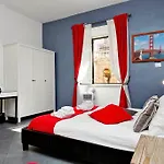 Cozy Apartment Fabia 300 Mt From Colosseum
