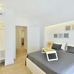 New Romantic Trastevere Apartment