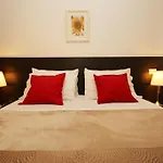 Great Central Apartment