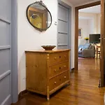Glorioso Stylish Apartment