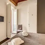 Piazza Farnese Exclusive View 2 Bedroom En Suite
