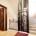 Lante Apartment