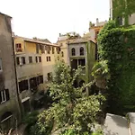 Cappellari Terrace