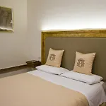 Art Atelier Accomodation Guest House